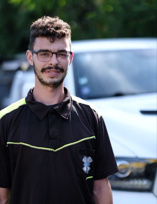 Maxime, dépanneur véhicules léger chez Flash dépannage dans les Alpes-Maritimes.